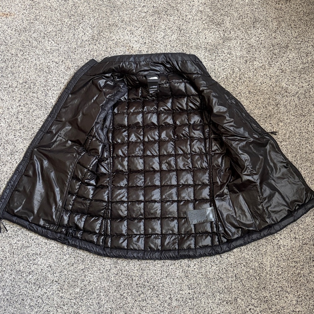 The North Face Women's Black Vest - Picture 3 of 5